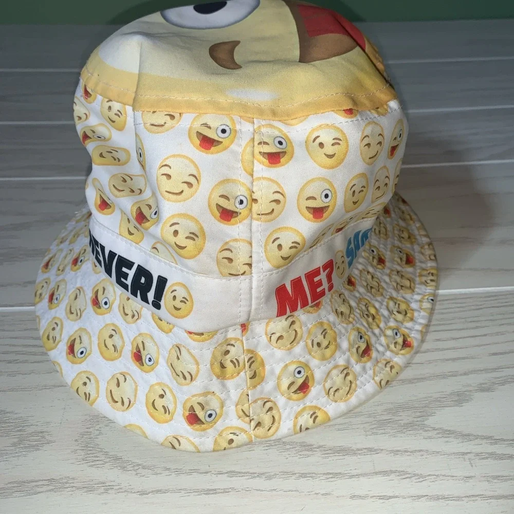 Emoji life Bucket Hat‎ Yellow White One Size
